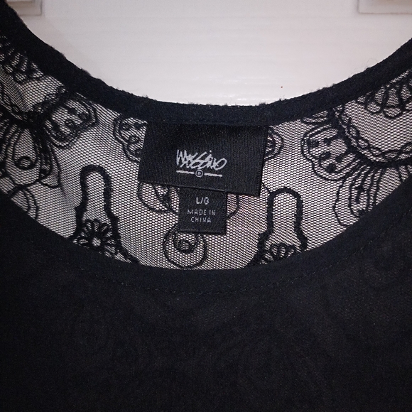 Women's Cap Sleeve Top - Picture 3 of 4